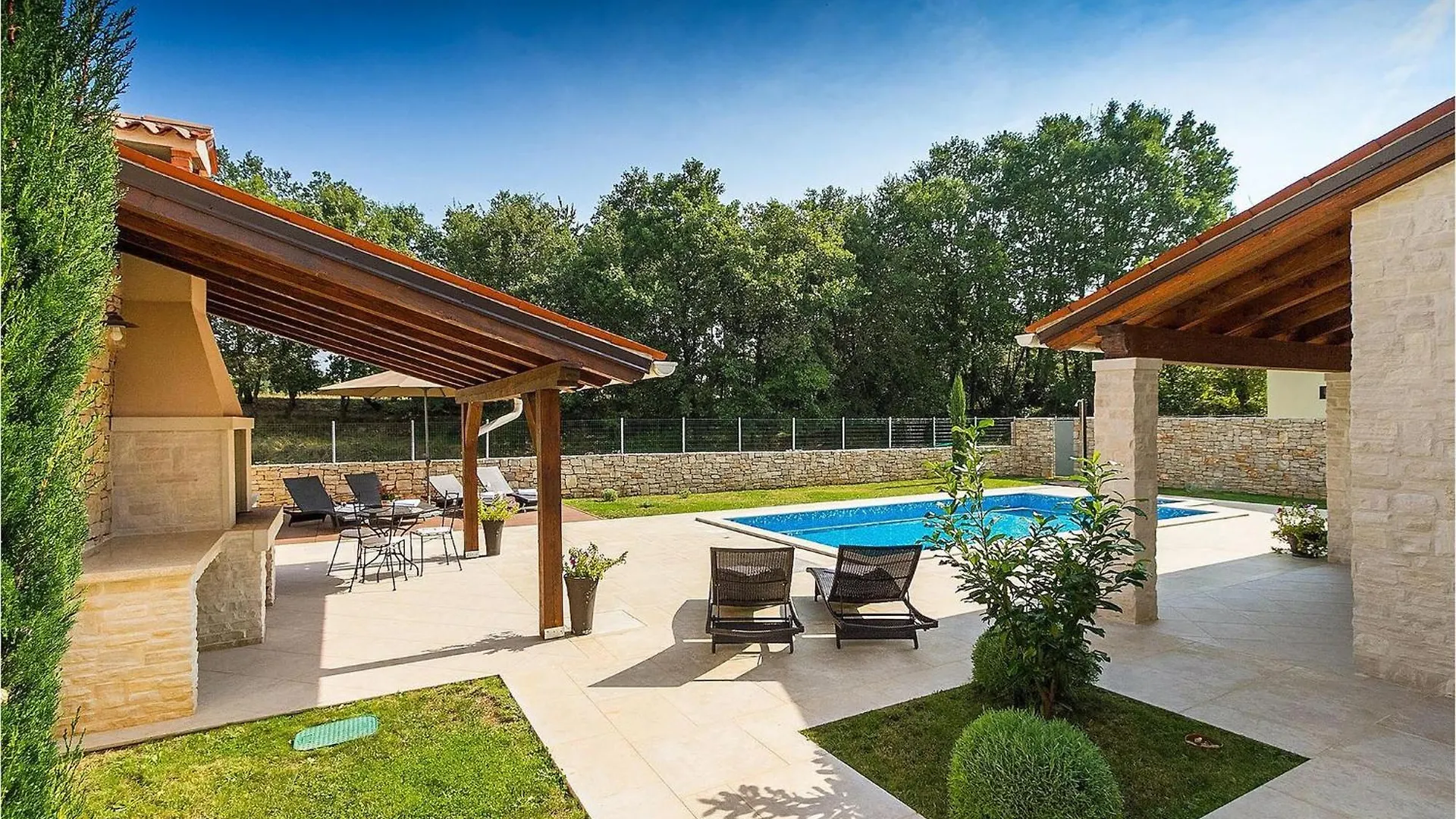 Villa Natasha Ruzici  Hébergement de vacances