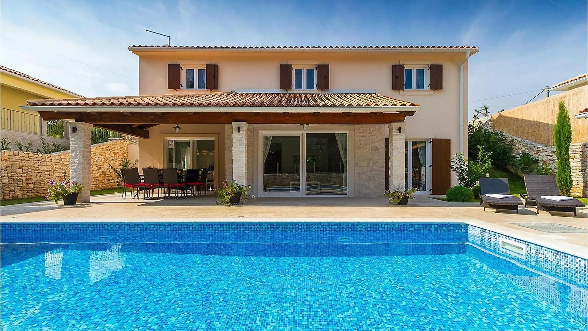 Villa Natasha Ruzici